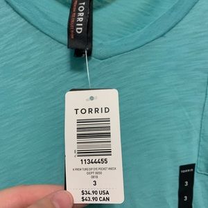 Women’s V-Neck Pocket Tee